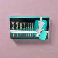 Load image into Gallery viewer, The Tiffany Set/Bling Bow | 9pc Essentials Collection Brush Set | MUB430
