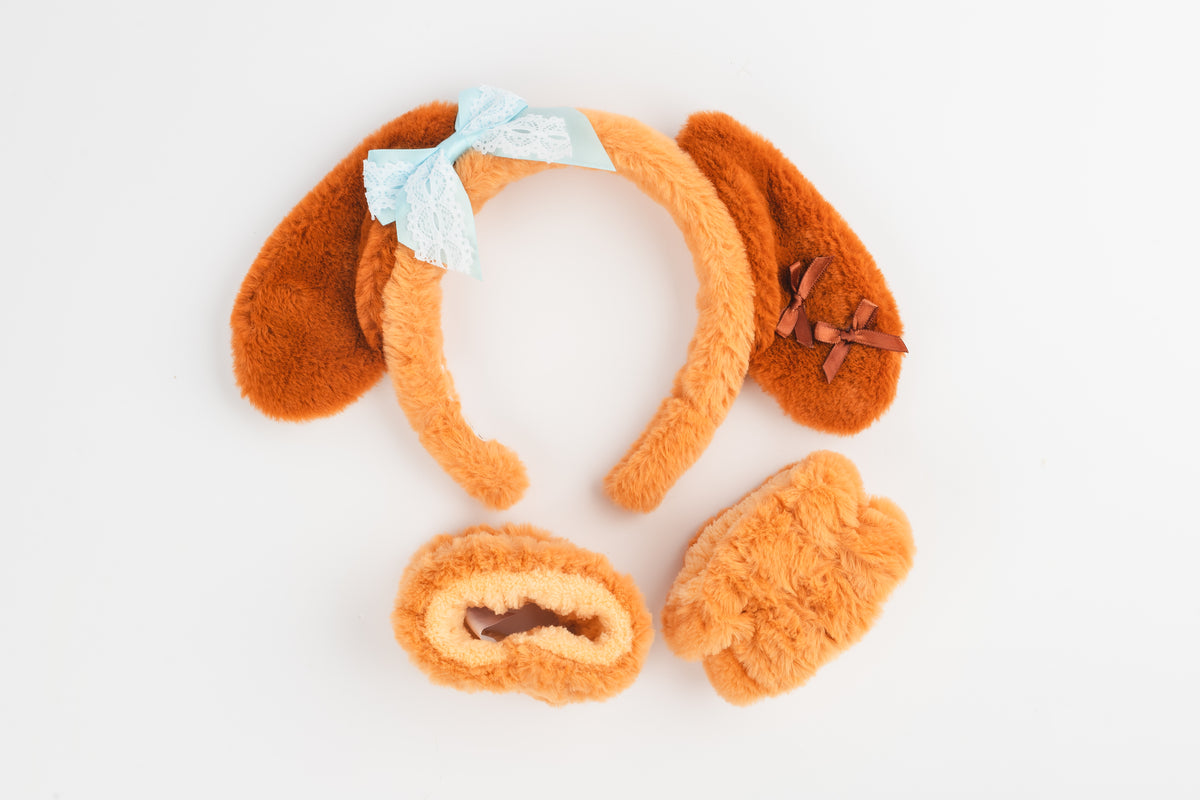 CL8634 Blue Coquette Dog headband and two wristbands unboxed