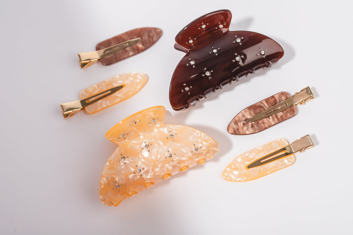 Neutral GG18861 claw clip and dent-free set detail