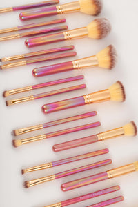 LIMITED EDITION | IRIDESCENT HEART Mega Glitz & Glam | 31pc Essentials Collection Brush Set | GG4392