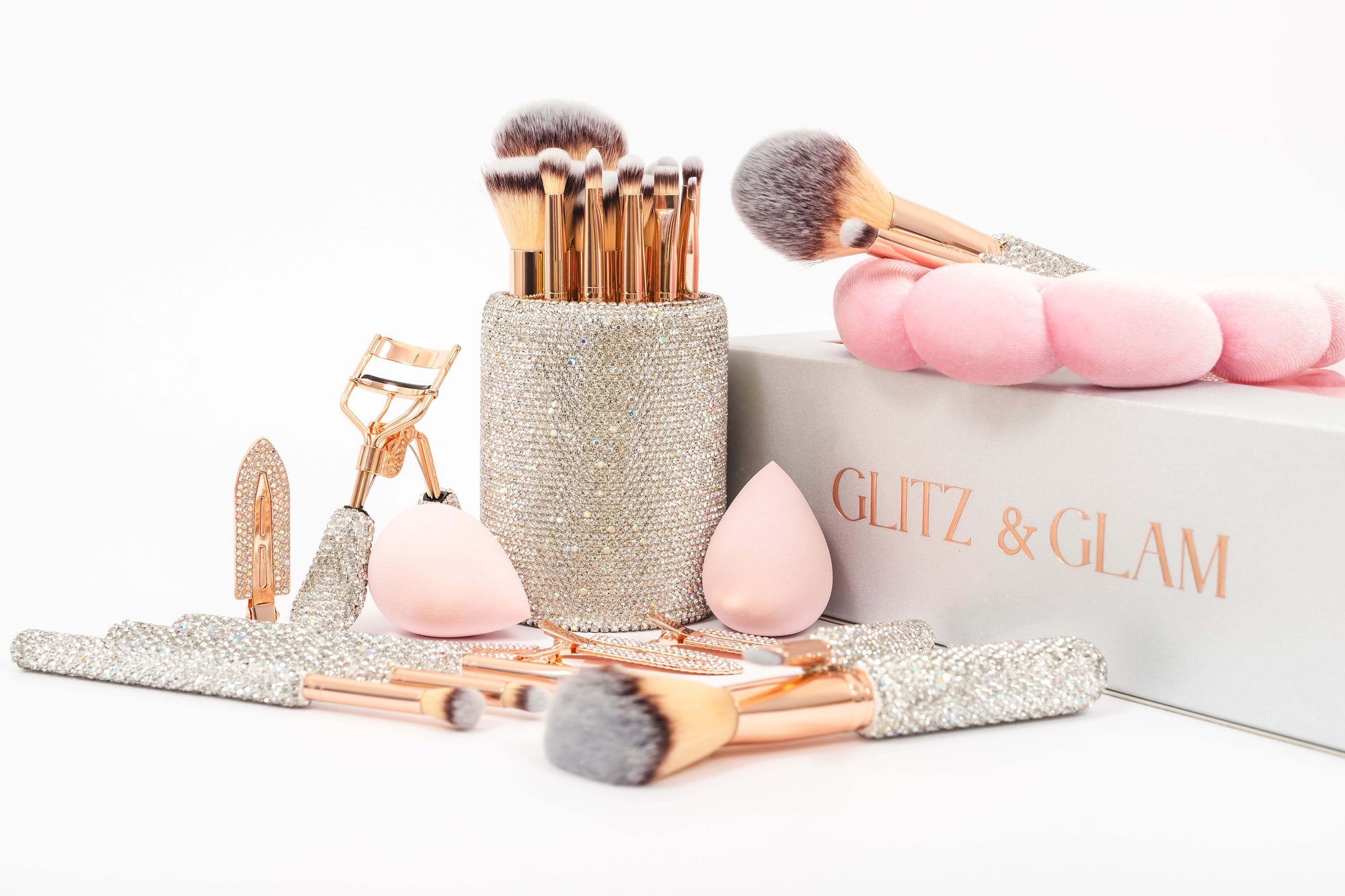 SILVER/PINK Glitz & Glam | 30pc Essentials Collection Brush Set | MU9887