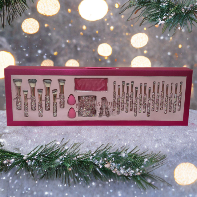 Heartstopper | PINK AND SILVER 28pc Essentials Collection Brush Set | MU1639