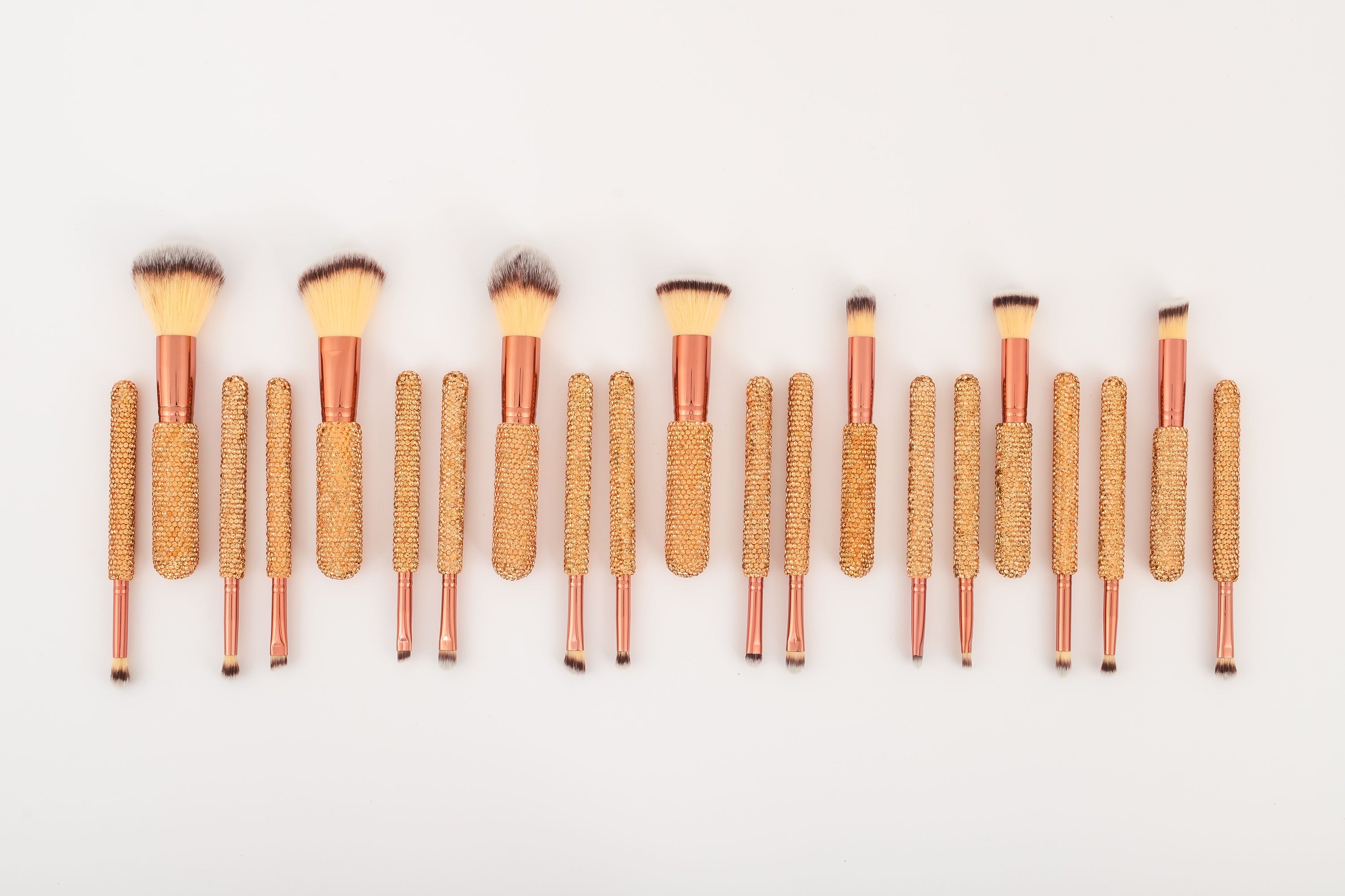 LIMITED EDITION | CHAMPAGNE Glitz & Glam | 26pc Essentials Collection Brush Set | MU9682