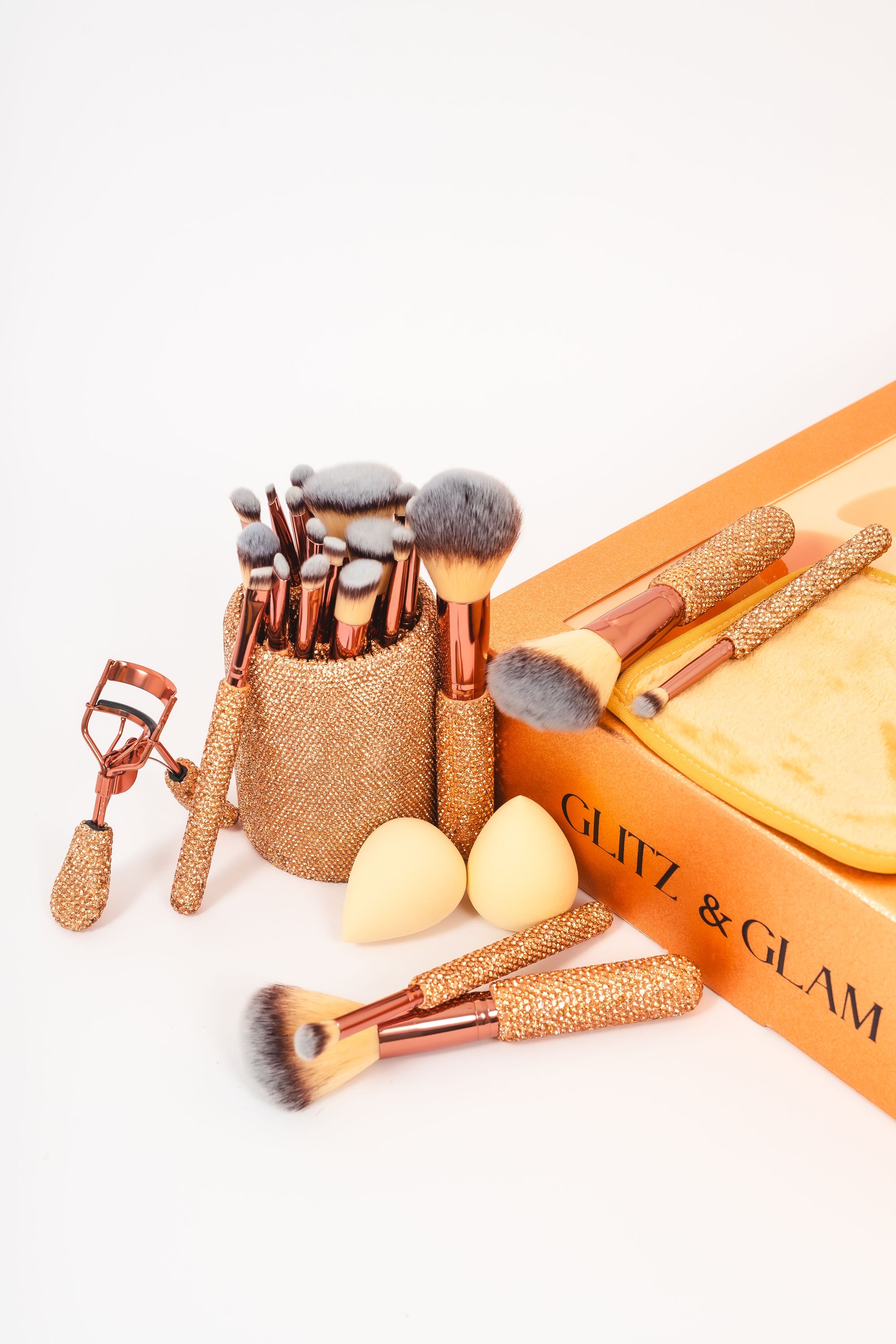 LIMITED EDITION | CHAMPAGNE Glitz & Glam | 26pc Essentials Collection Brush Set | MU9682