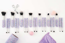 Load image into Gallery viewer, BLINGY PEARL Glitz &amp; Glam | 26pc Essentials Collection Brush Set | MU9690
