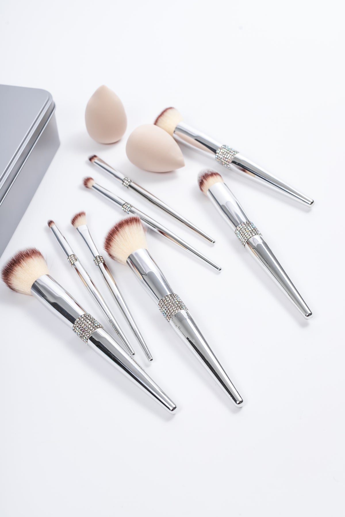 Platinum Chrome Glitz & Glam 10pc Makeup Brush Set GG4756, angled brushes and sponges