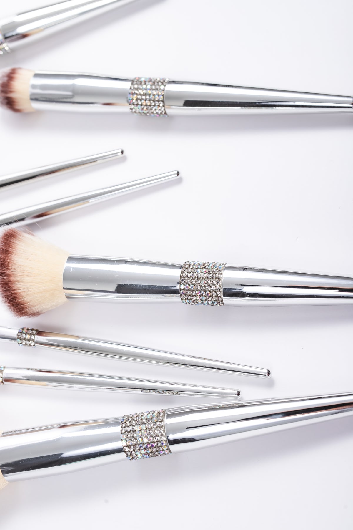Platinum Chrome Glitz & Glam 10pc Makeup Brush Set GG4756, brush detail
