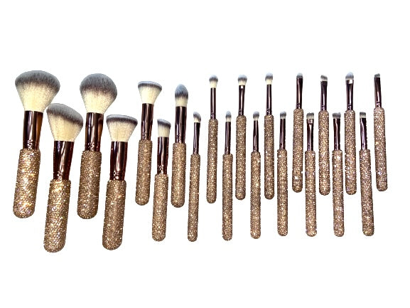 Glitz & Glam  CHAMPAGNE 26pc Essentials Collection Brush Set – Lifestyle  Products