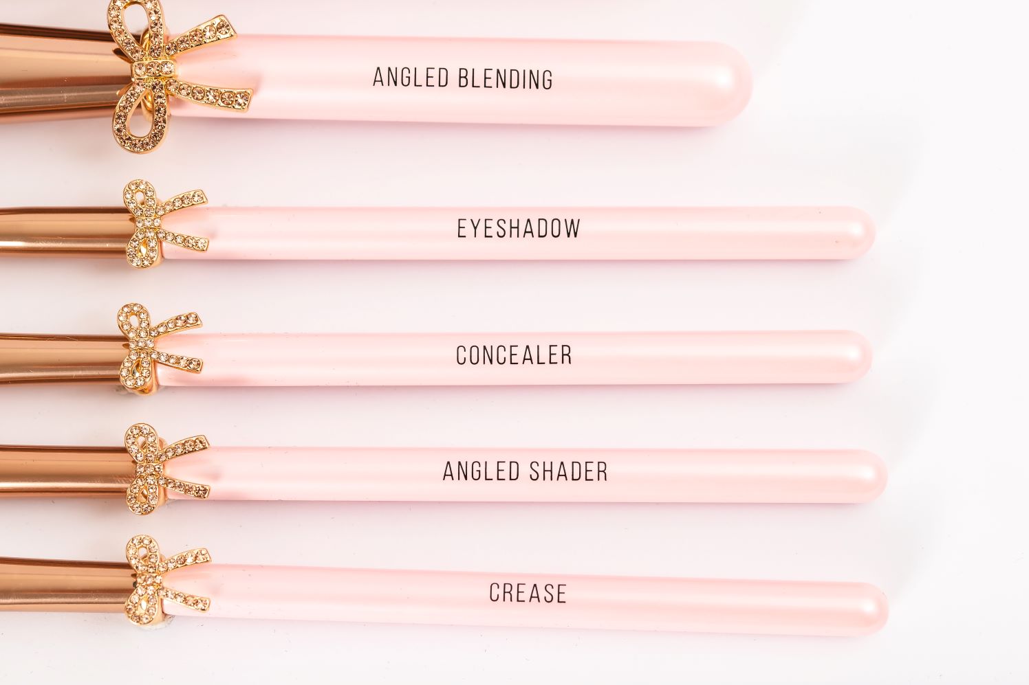 PRE ORDER | PEARLIZED PINK/BOW SET Glitz & Glam | 9pc Essentials Collection Brush Set | GG4380