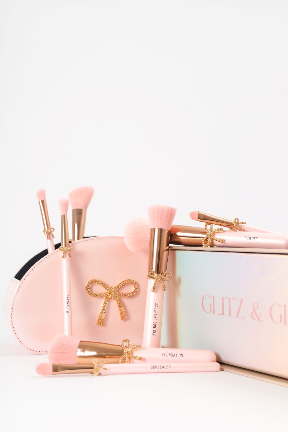 PRE ORDER | PEARLIZED PINK/BOW SET Glitz & Glam | 9pc Essentials Collection Brush Set | GG4380