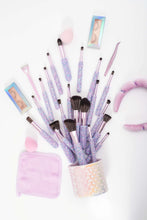Load image into Gallery viewer, PEARL BLING Mega Glitz &amp; Glam | 30pc Essentials Collection Brush Set | MU9690-B
