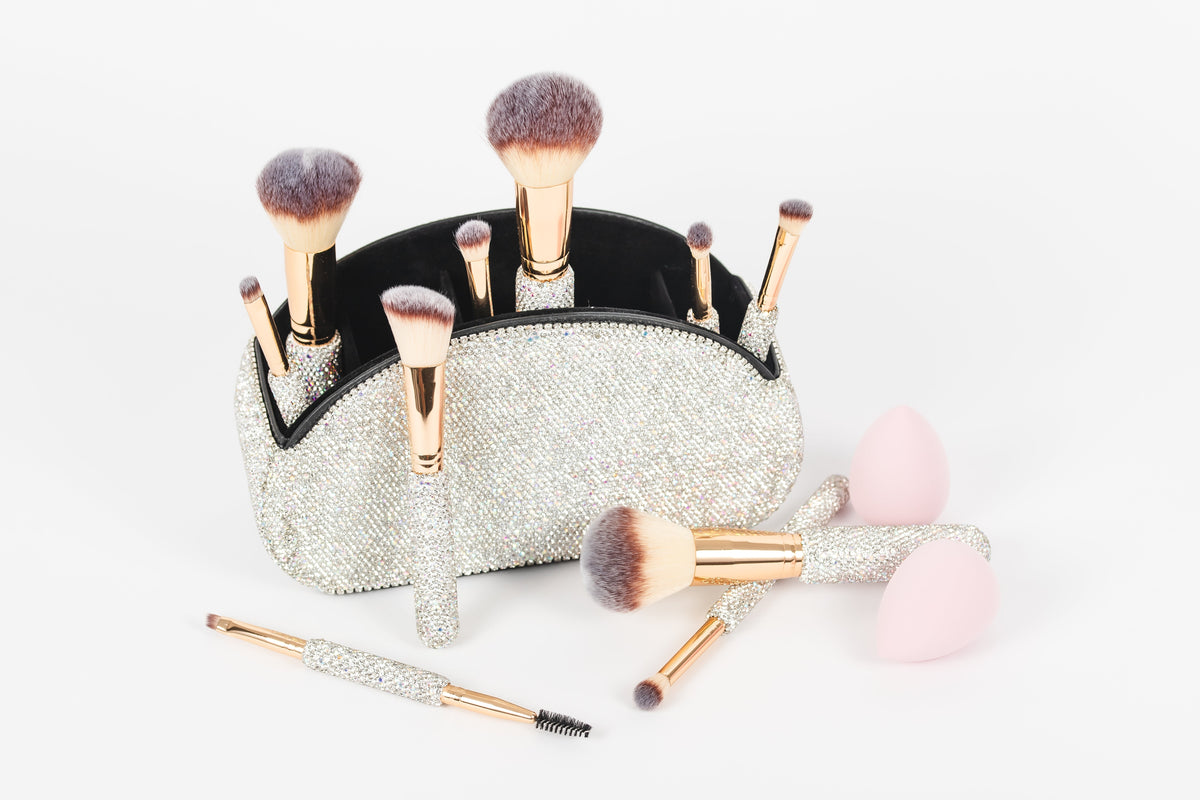 Silver Bling GG4673 makeup brushes, holder, and blenders without packaging