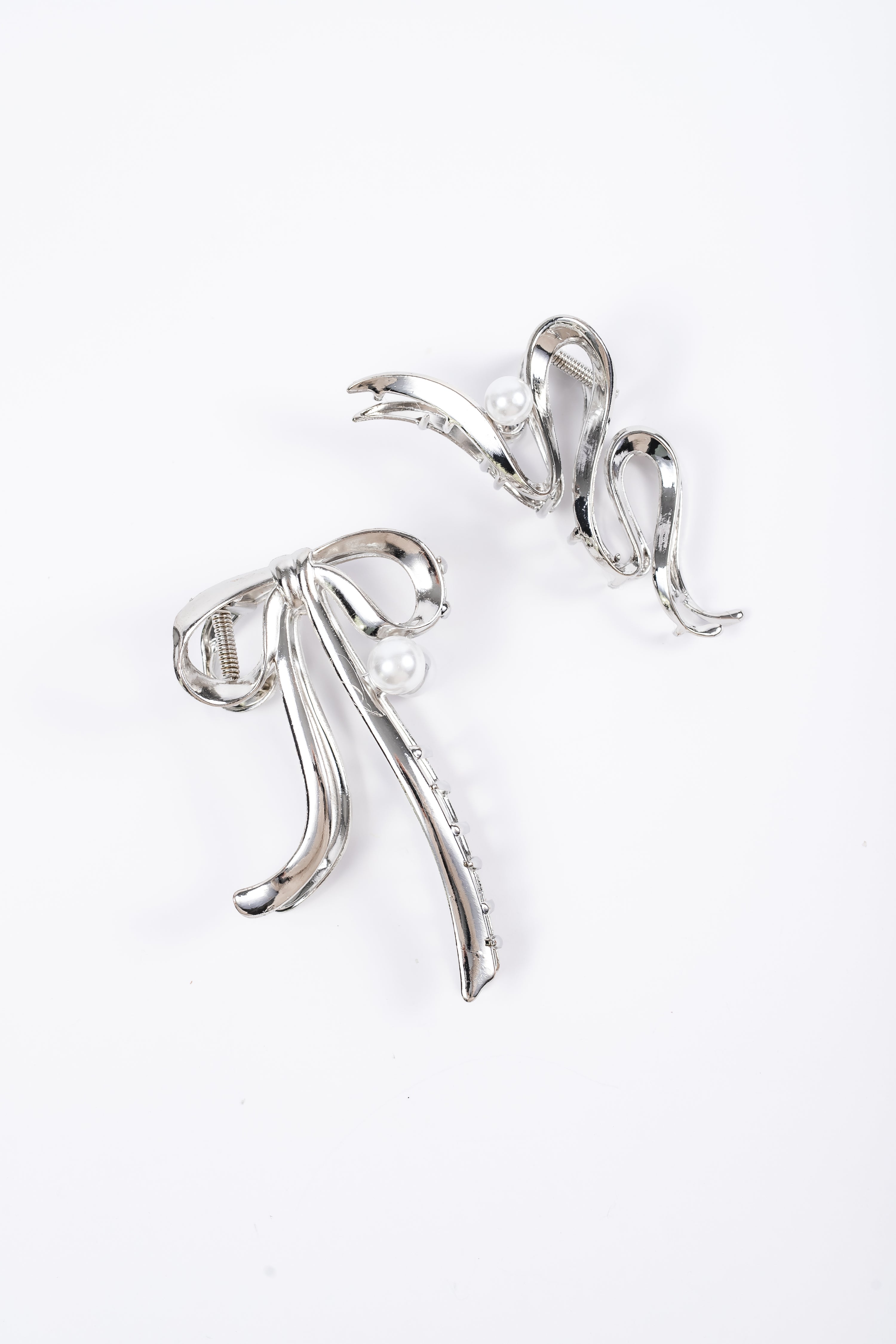 2pk Silver Swish & Pearl Claw Clips