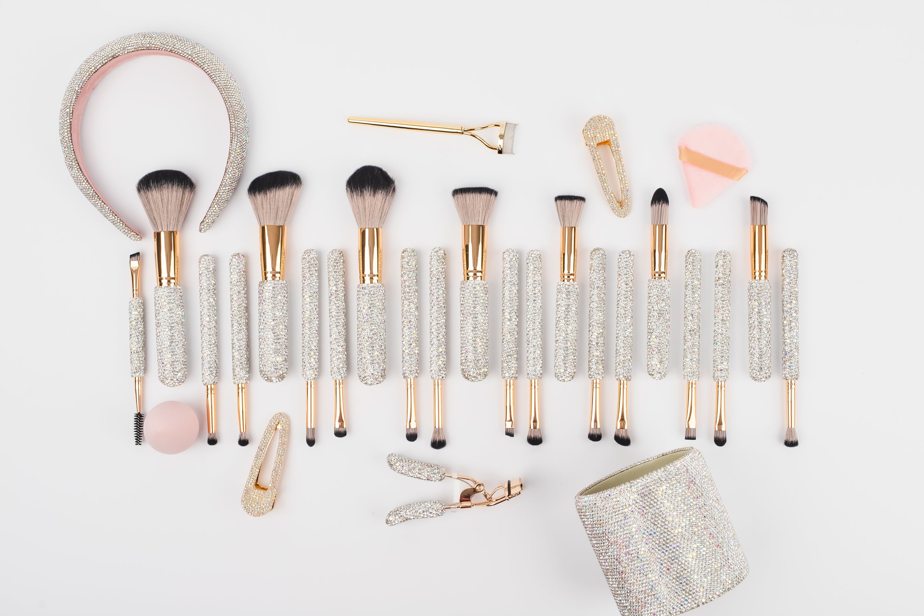 SILVER/PINK Glitz & Glam | 29pc Essentials Collection Brush Set | MU9887