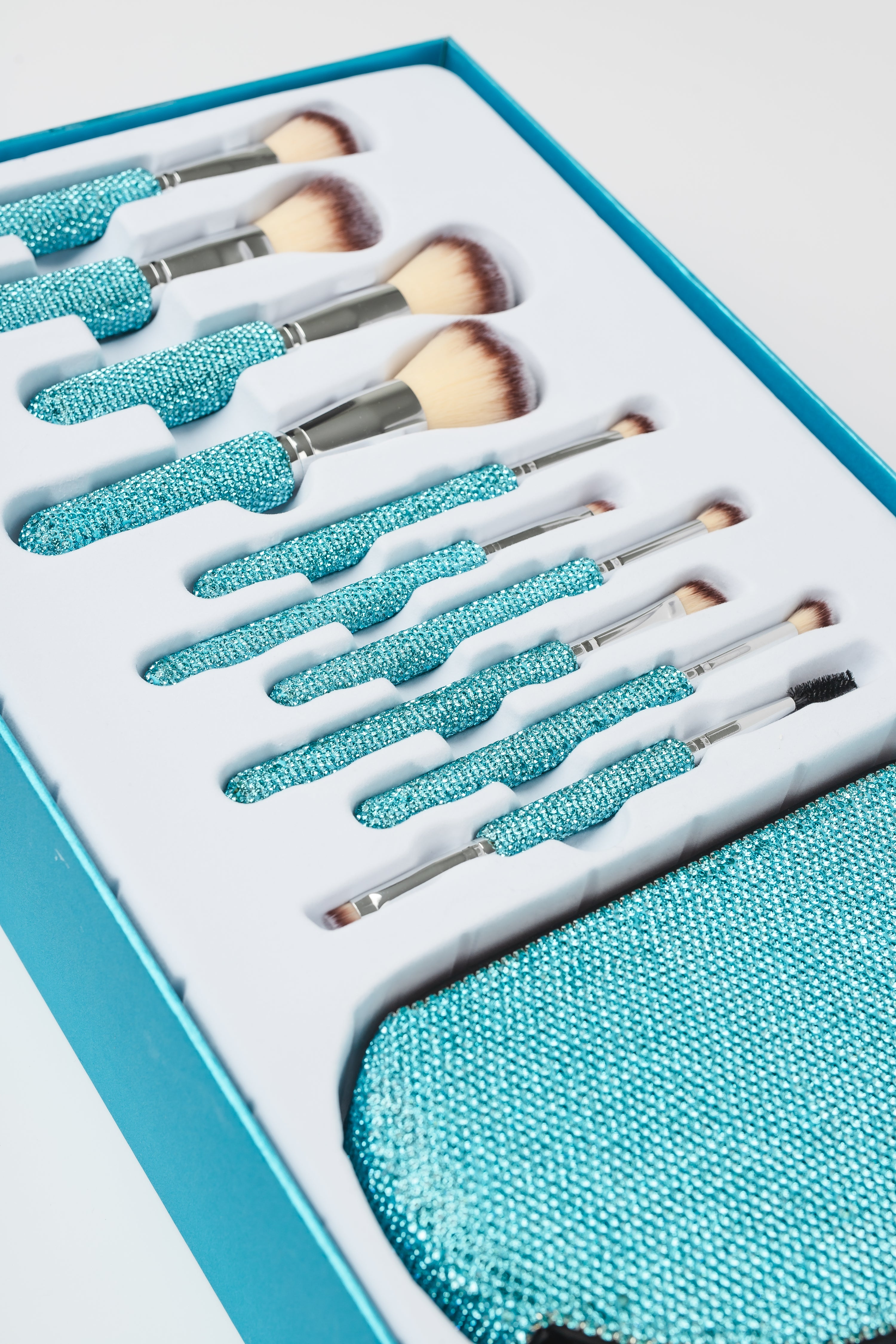 AQUAMARINE BLING Glitz & Glam | 13pc Makeup Brush Set |  GG4678