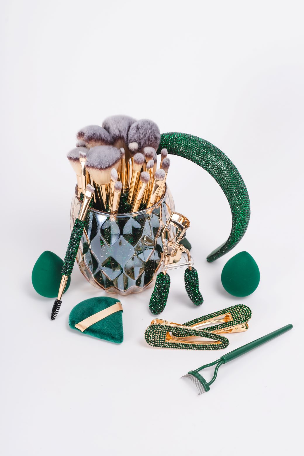 PRE ORDER | EMERALD GREEN BLING Mega Glitz & Glam | 32pc Essentials Collection Brush Set | GG4585