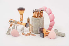 Load image into Gallery viewer, SILVER/PINK Glitz &amp; Glam | 30pc Essentials Collection Brush Set | MU9887
