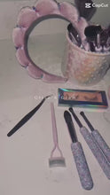 Load and play video in Gallery viewer, PEARL BLING Mega Glitz &amp; Glam | 30pc Essentials Collection Brush Set | MU9690-B
